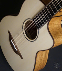 Lowden S35c 12 Fret MA-LZ Guitar cutaway