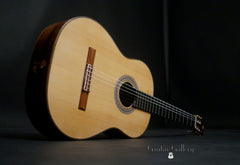 Langejans BR-C classical guitar glam shot