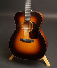 Martin Custom Shop 0000 guitar sunburst top