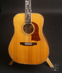 Mossman Golden Era guitar sitka spruce top