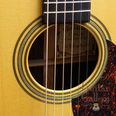 Martin OM-28GE guitar rosette