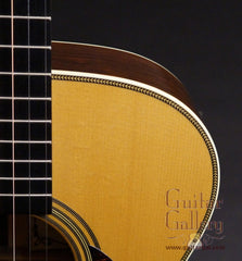 Martin OM-28GE guitar