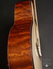 Osthoff OM The TREE Mahogany guitar side detail