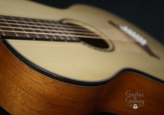 Osthoff 0-12 fret Guitar detail