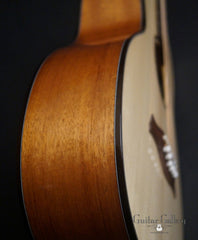 Osthoff 0-12 fret Guitar side detail