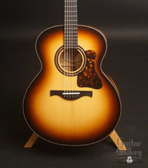 Pellerin Jumbo Guitar Engelmann spruce top