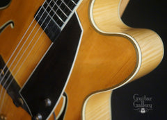 Santa Cruz archtop guitar cutaway