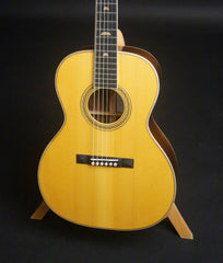 Martin SS-00L Art Deco guitar top