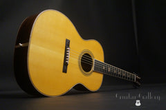 Martin SS-00L Art Deco guitar glam shot