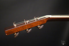 Martin SS-00L Art Deco guitar headstock