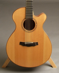 Laurie Williams kiwi guitar with Kauri Special Grade Top