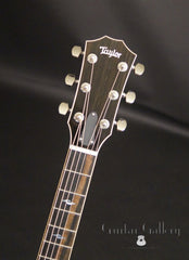 Taylor 812 guita headstock