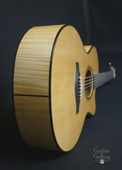 Traugott R cutaway guitar end