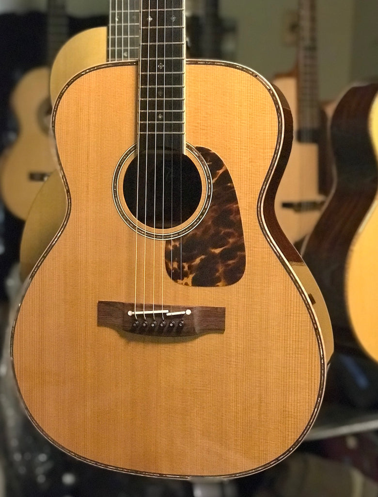 Takamine EF75M-TT guitar