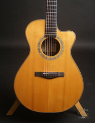 Wingert model E guitar Sitka Spruce top