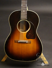1949 Gibson LG-2 guitar