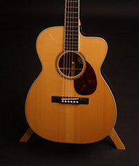 Bourgeois OMC 150 guitar at Guitar Gallery