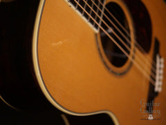 Bourgeois OMC 150 guitar detail