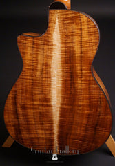 G. R. Bear 00 guitar Acacia back