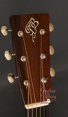 Borges OM-28 Guitar headstock