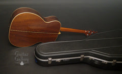 Bown OMX Honduran Rosewood guitar with case