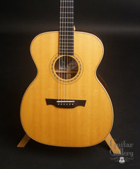 Bown OMX Honduran Rosewood guitar Sitka spruce top
