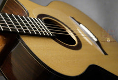Buendia OMC Guitar