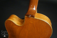 Buscarino Artisan Archtop guitar heel