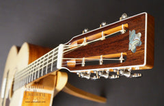 Froggy Bottom guitar headstock