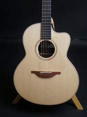 Lowden F32c guitar Sitka spruce top