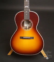 Froggy Bottom 50th Anniversary model R guitar sunburst top