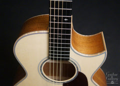 Froggy Bottom M Dlx Cutaway guitar detail
