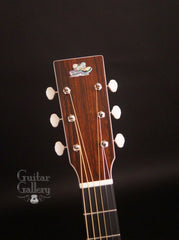 Froggy Bottom R deluxe guitar headstock