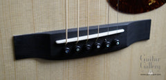 Froggy Bottom SJ deluxe guitar bridge