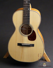 Froggy Bottom P-12 guitar