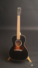 Vintage Gibson L-00 guitar at Guitar Gallery