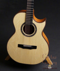 Charis SJ guitar