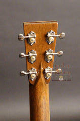 Greven 000-12v guitar headstock