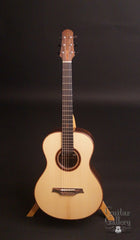 Indian Hill 00 guitar at Guitar Gallery