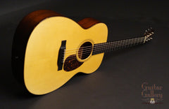 Borges OM-18 Guitar