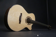 Kinnaird OMc Westcoast guitar glam shot