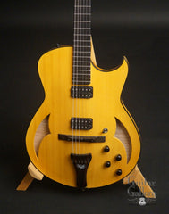 Marchione semi-hollow deluxe archtop carved top
