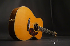 Martin Custom Shop 000-28 guitar glam shot