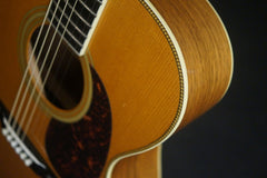 Martin Custom Shop 000-28 guitar upper bout