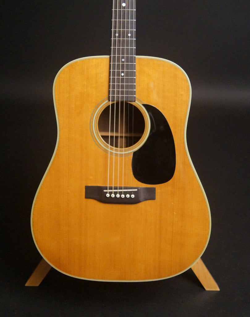1967 Martin D-28 guitar spruce top
