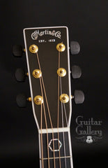 Martin OMC Aura Guitar