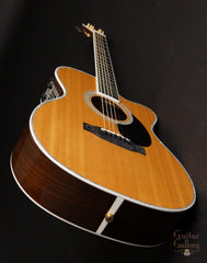 Martin OMC Aura Guitar