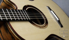 Maingard 000 Guitar