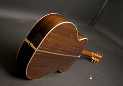 Martin OM-28 Modern Deluxe guitar end