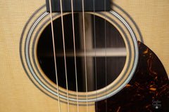 Martin OM-28 Modern Deluxe guitar rosette
